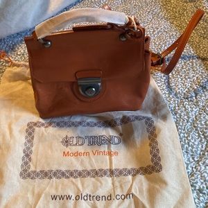 NWT Old Trend Cognac Cypress Crossbody Bag